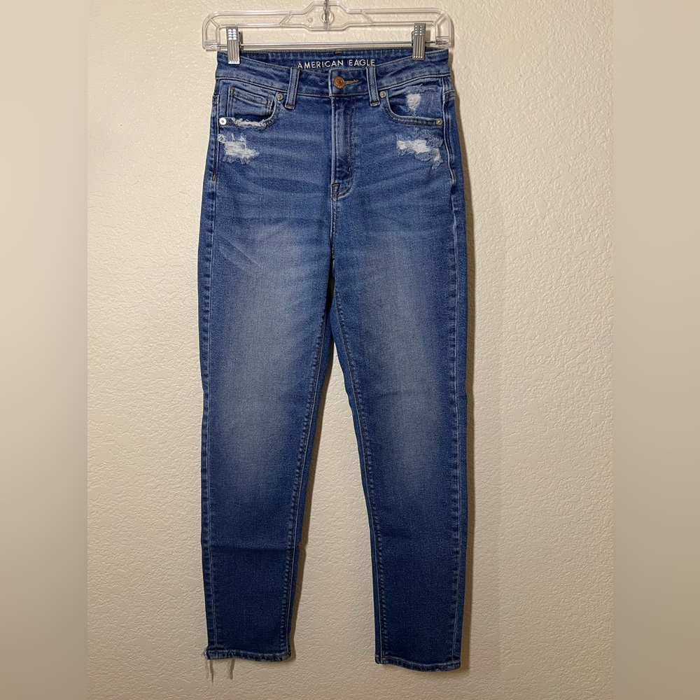American Eagle Distressed Mom Jeans Size 0